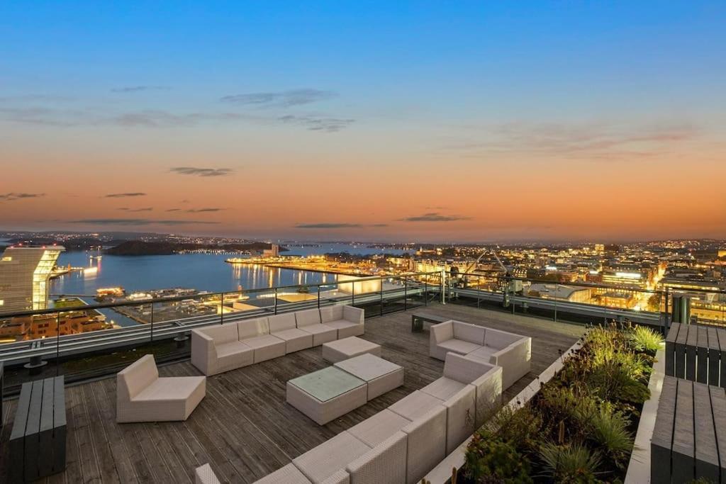 Modern 2Bed Room Sea View Apartment @ Oslo Barcode Bagian luar foto