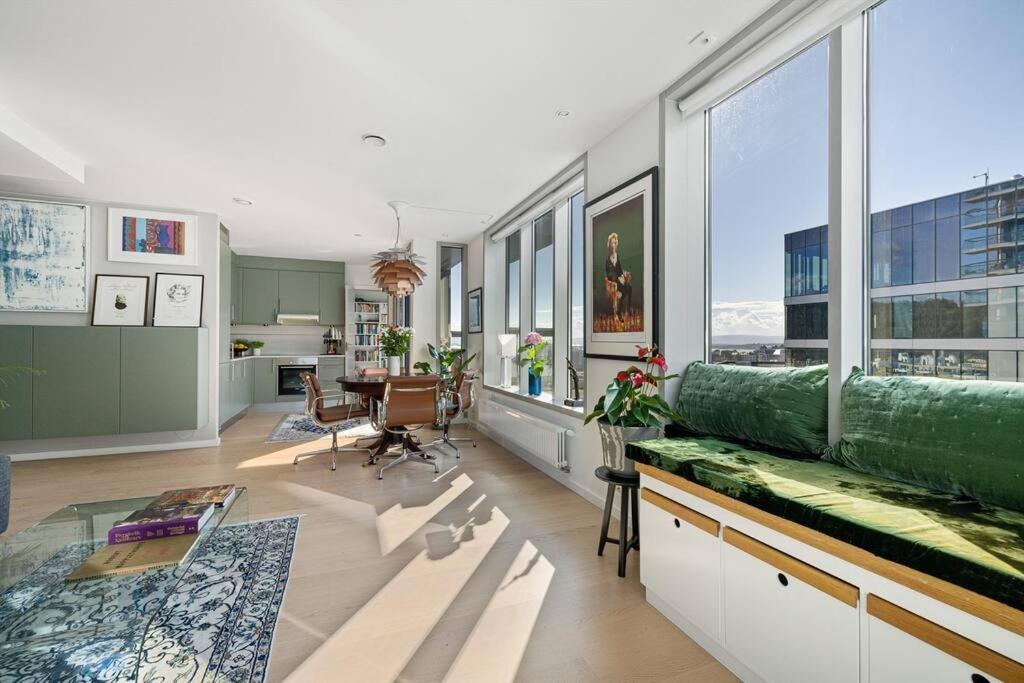 Modern 2Bed Room Sea View Apartment @ Oslo Barcode Bagian luar foto